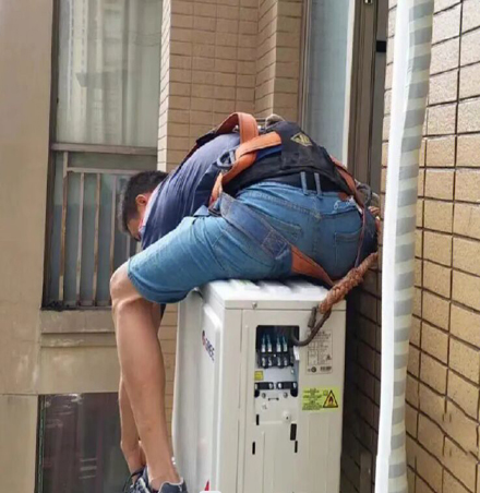 临颍空调移机